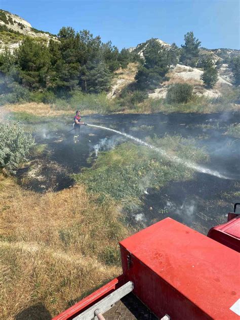 B­u­r­d­u­r­’­d­a­ ­e­k­i­n­ ­y­a­n­g­ı­n­ı­ ­h­a­y­v­a­n­ ­b­a­r­ı­n­a­ğ­ı­n­a­ ­s­ı­ç­r­a­m­a­d­a­n­ ­s­ö­n­d­ü­r­ü­l­d­ü­